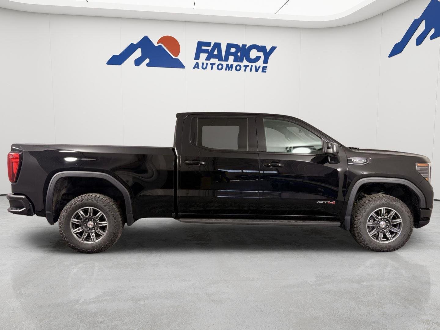 Used 2024 Onyx Black GMC AT4 image 10