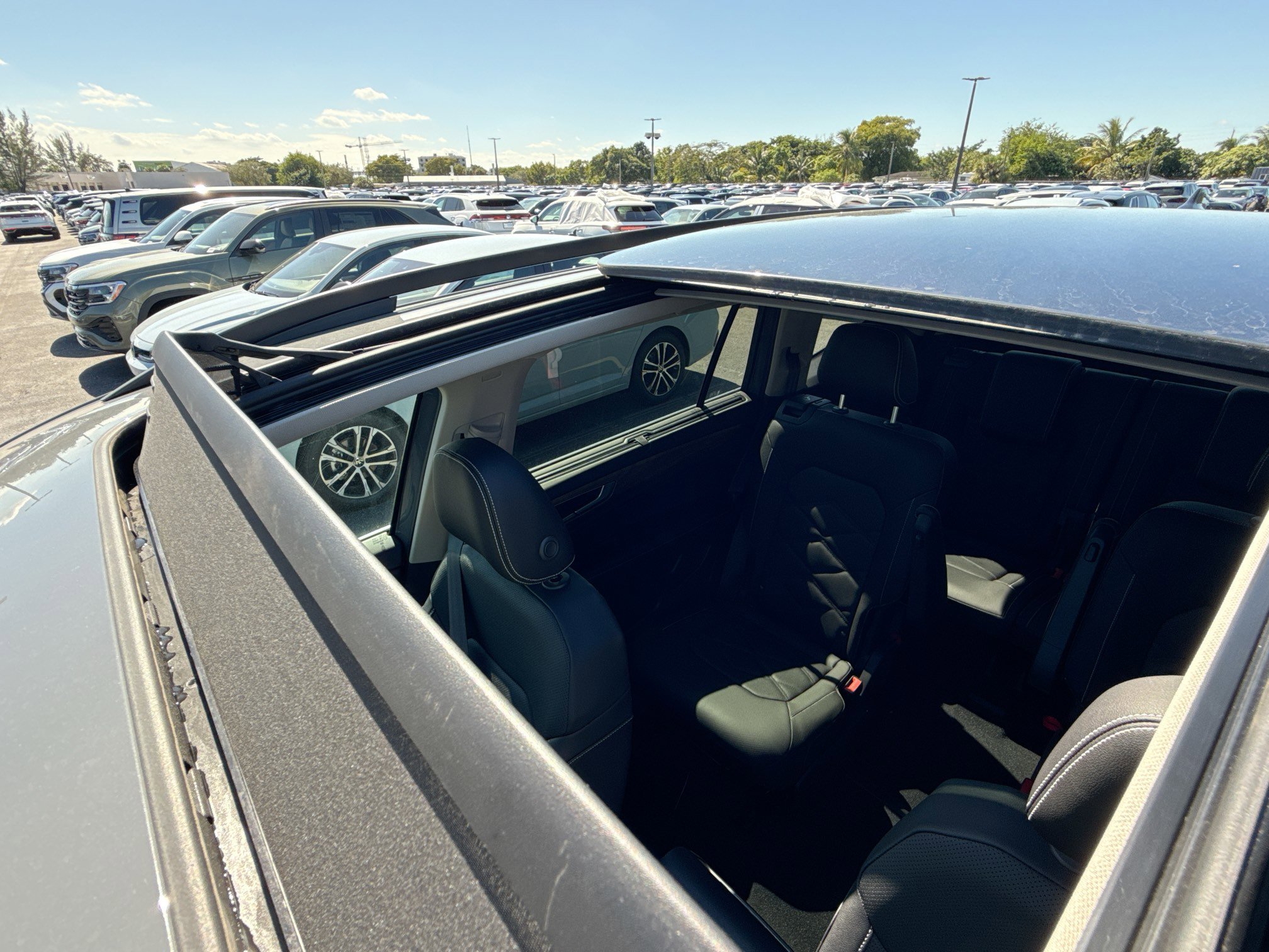 2026 Volkswagen Atlas SE w/Tech - Photo 16