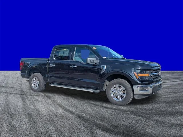 Certified Used 2025 Agate Black Metallic Ford XLT image 2