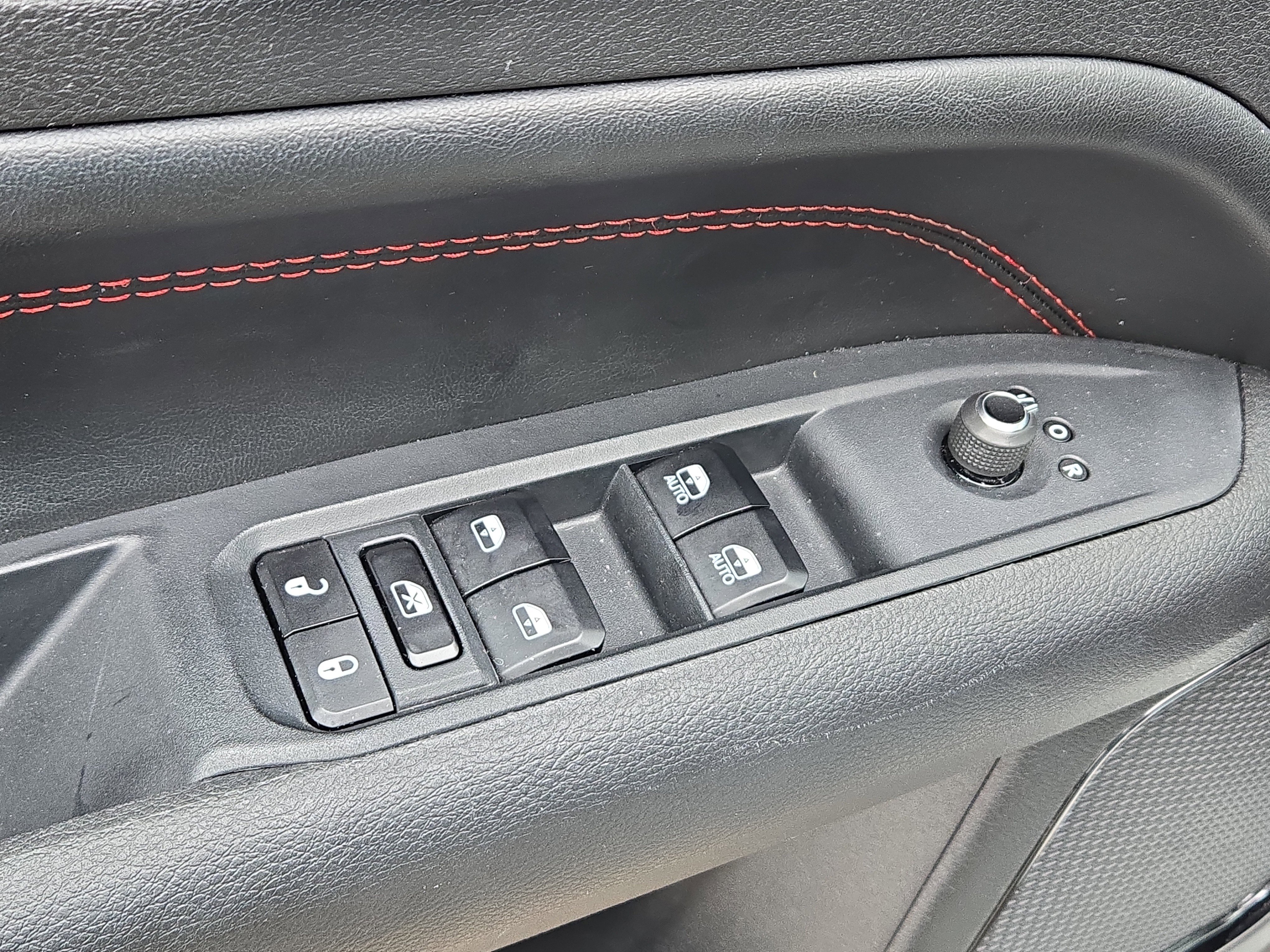 Certified Used 2025 Bright White Clearcoat Jeep Trailhawk image 13
