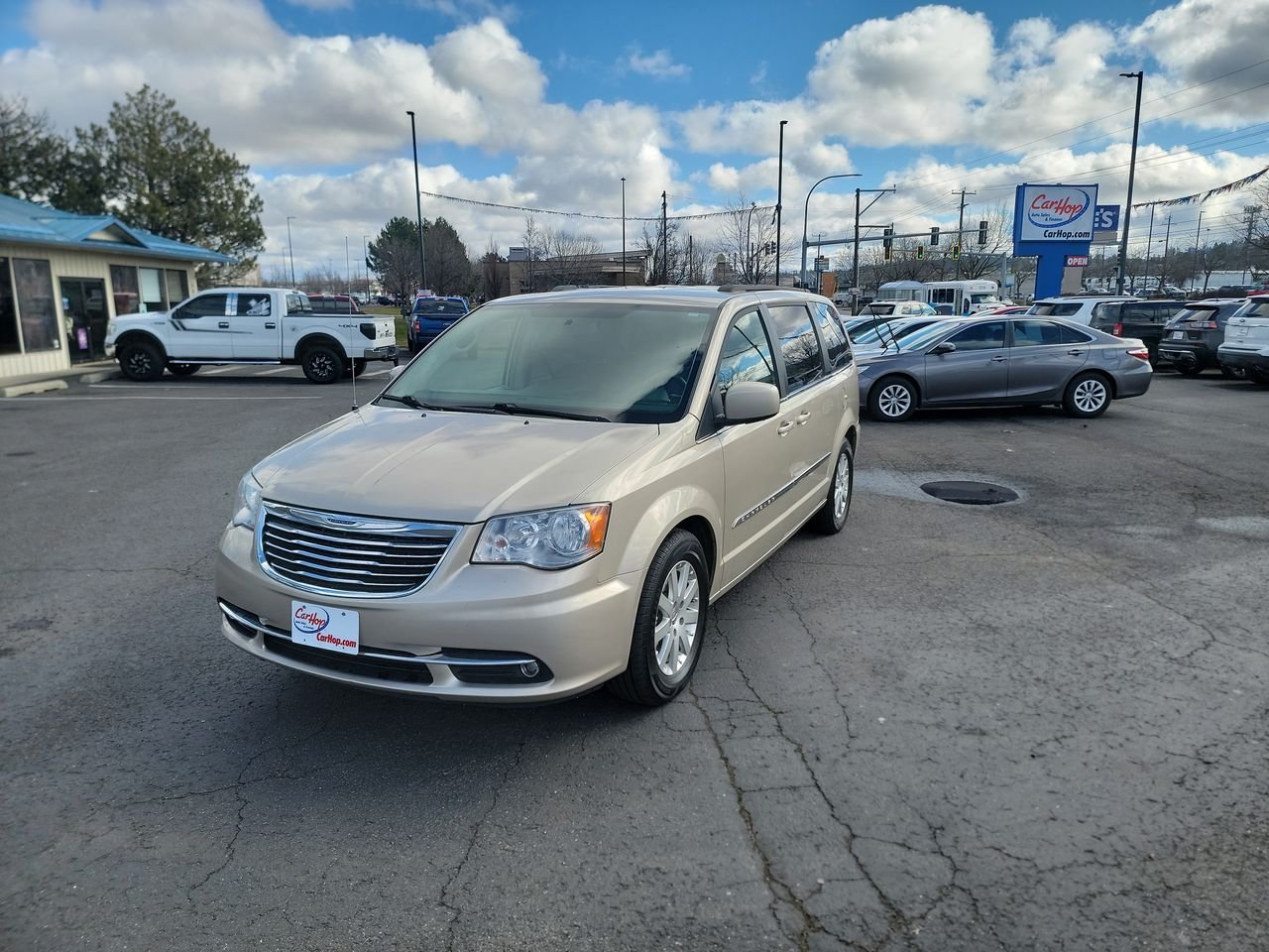 2014 Chrysler Town & Country Touring