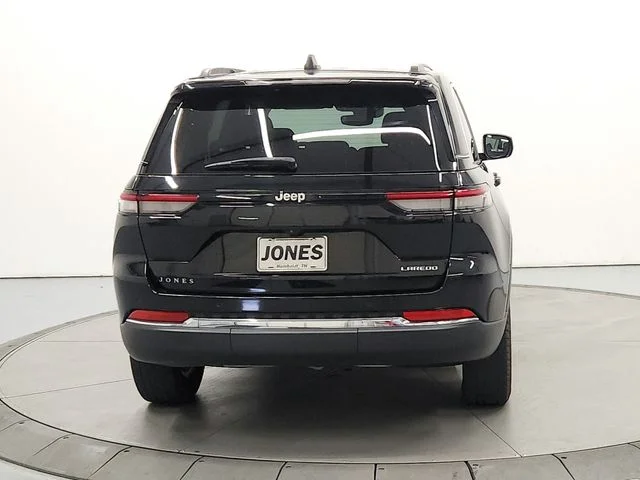 Used 2024 Black Jeep Laredo image 7