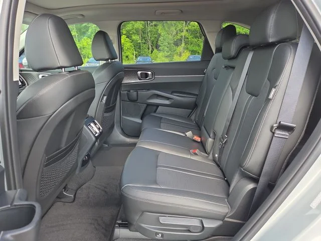 New 2026 Ivory Silver Kia S image 6