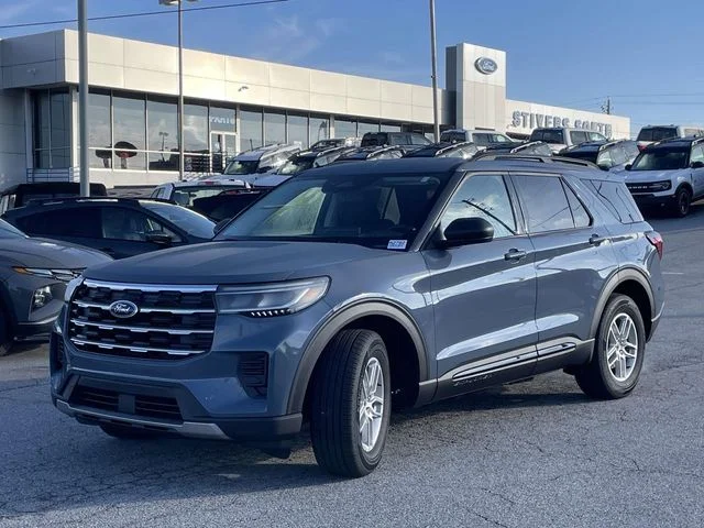 New 2026 Vapor Blue Metallic Ford Active image 24