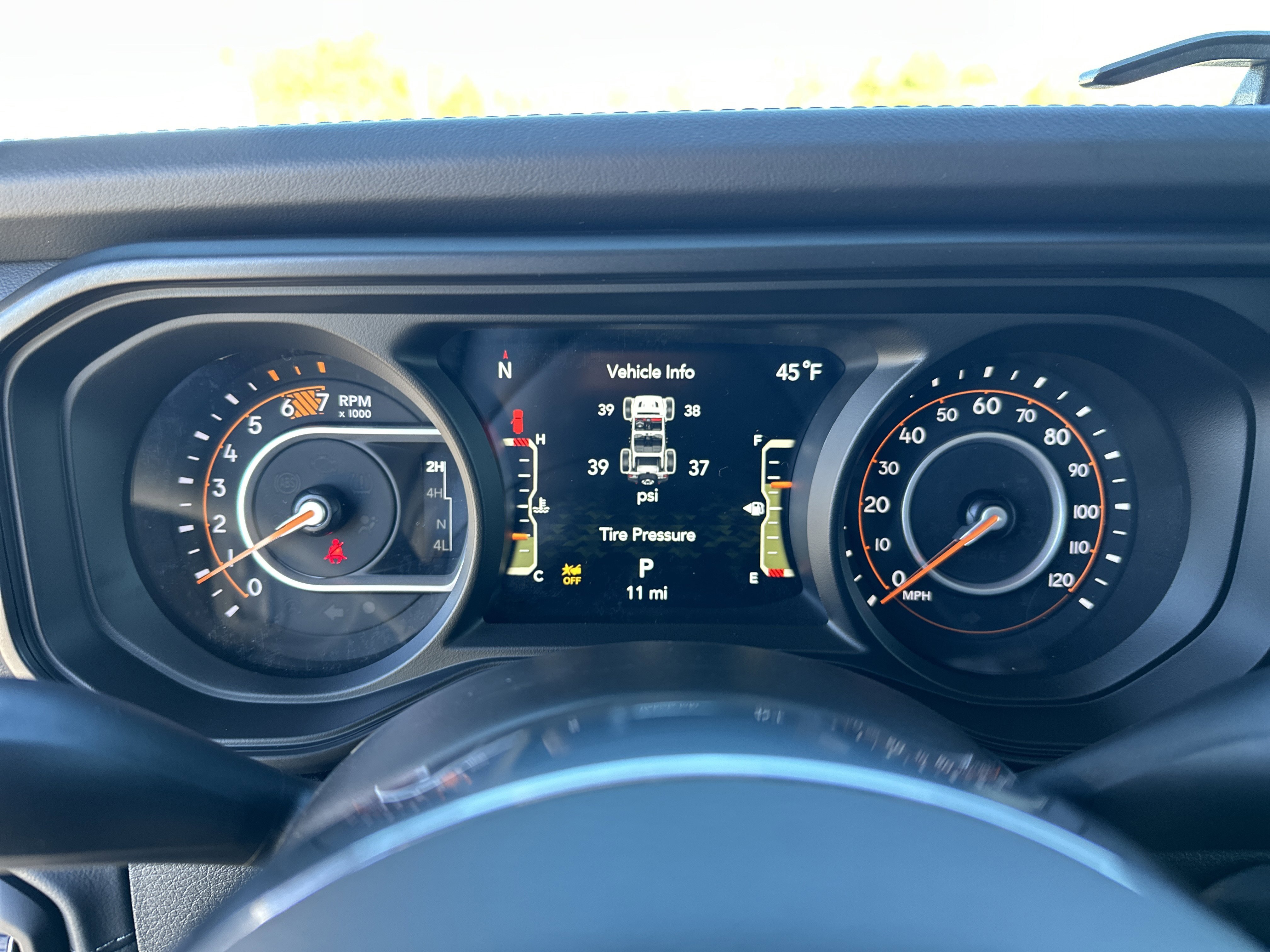 New 2026 Black Clear-Coat Exterior Paint Jeep Sahara image 27