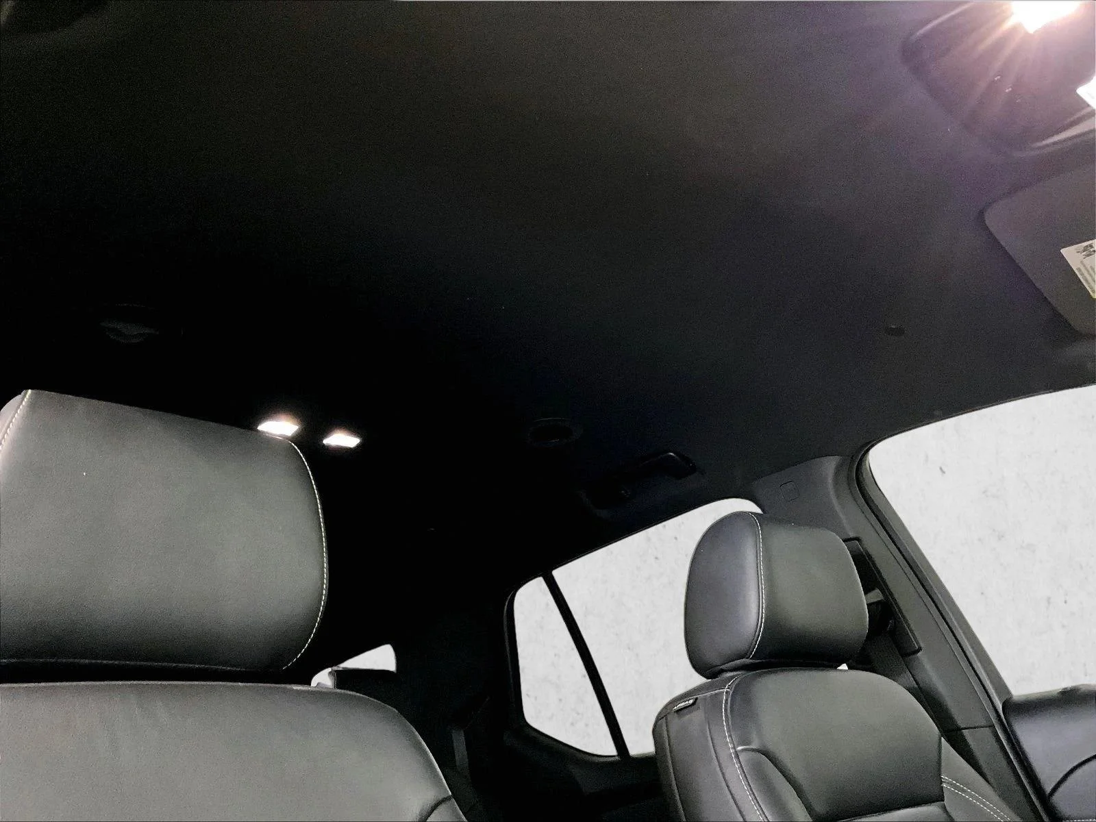 Used 2023 Summit White Chevrolet LT Leather image 17