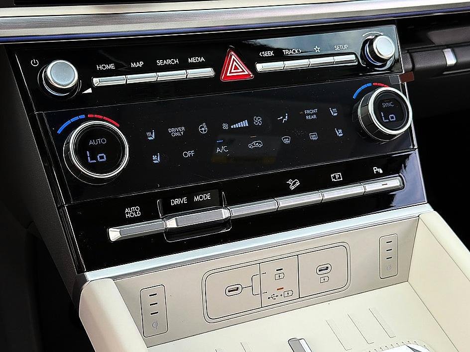 New 2027 Serenity White Hyundai Limited image 28