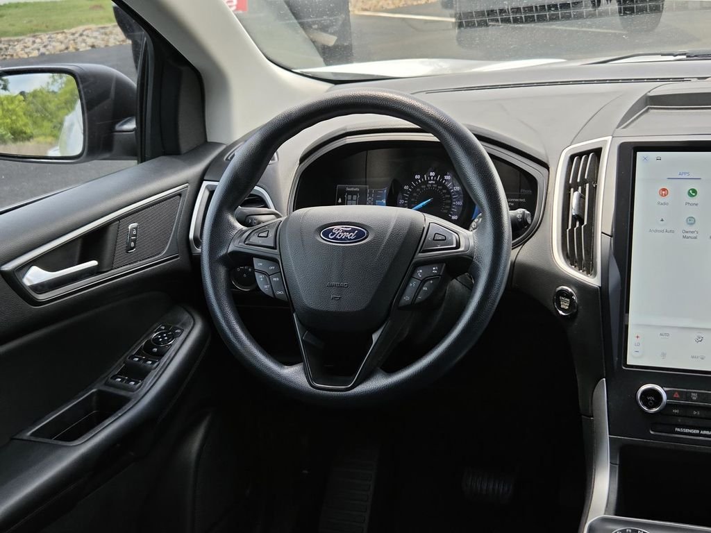 Used 2023 Oxford White Ford SE image 28