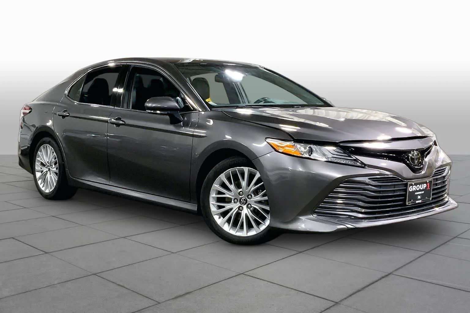 Certified Used 2019 Predawn Gray Mica Toyota XLE image 3
