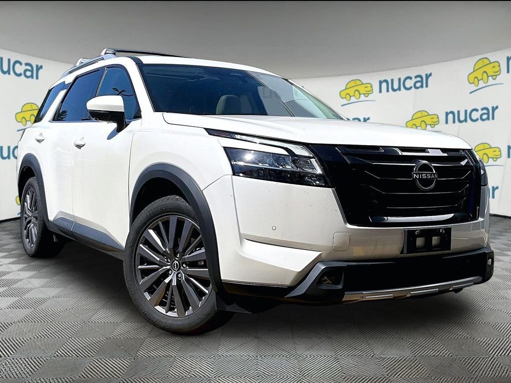 Used 2023 White Nissan SL image 1