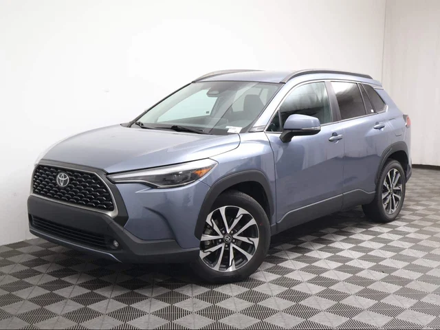 2024 Toyota Corolla Cross XLE