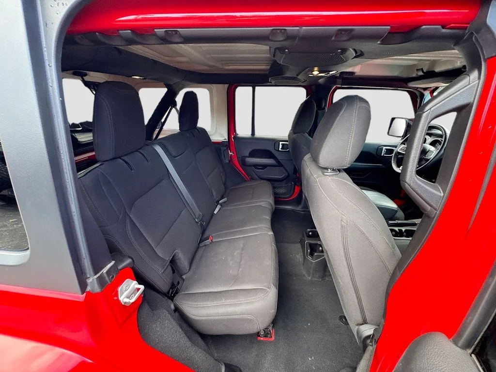 Used 2022 Red Jeep Unlimited Sahara image 32