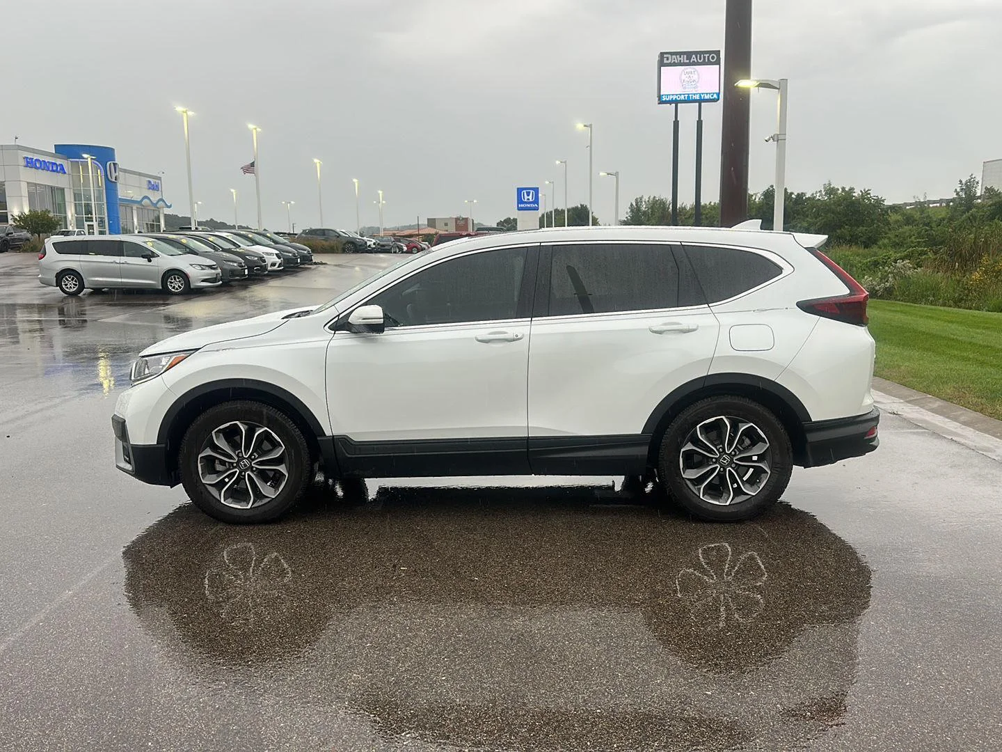 Used 2022 Platinum White Pearl Honda EX-L image 6