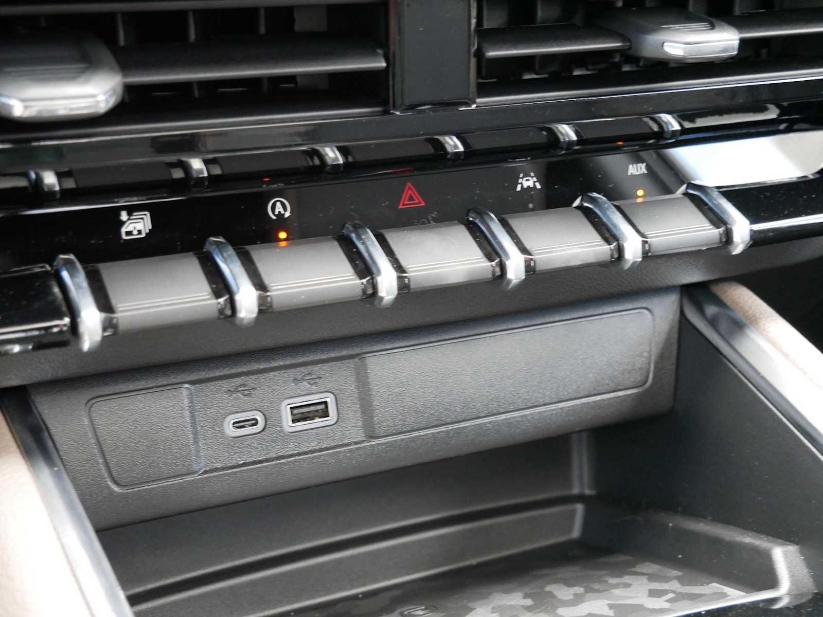 2026 GMC Canyon Denali - Photo 20
