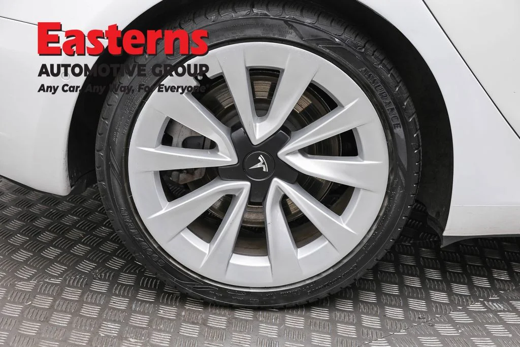 Used 2022 White Tesla Long Range image 24