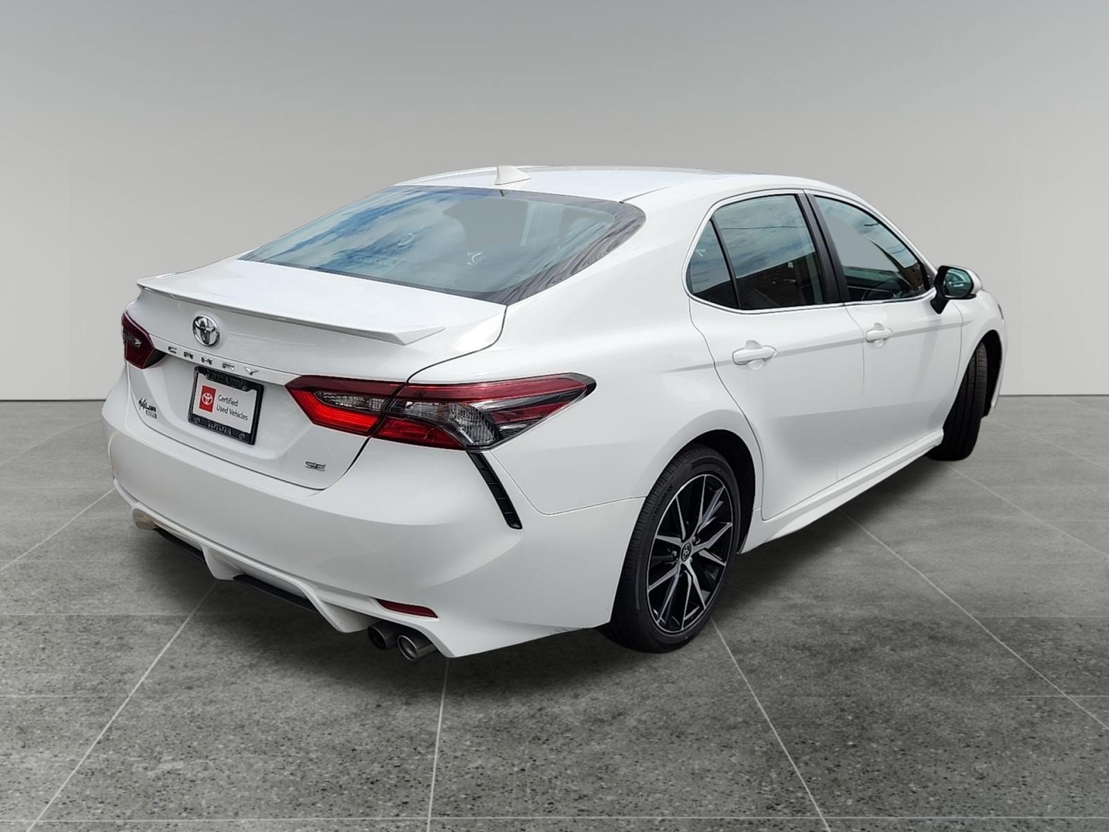 Certified Used 2024 Ice Cap Toyota SE image 7