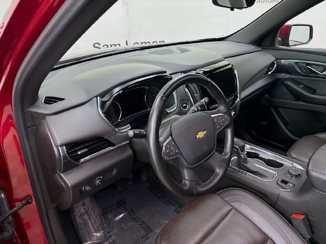 Used 2023 Red Chevrolet High Country image 10