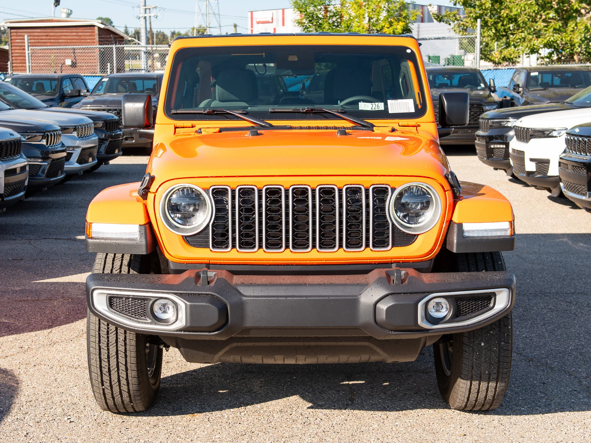 Used 2025 joose Jeep Sahara* 4 Door 4x4, Heated Seats/Wheel, Remote Start image 7