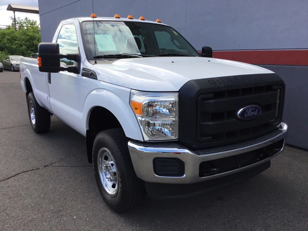 Used 2014 White Ford XL image 2