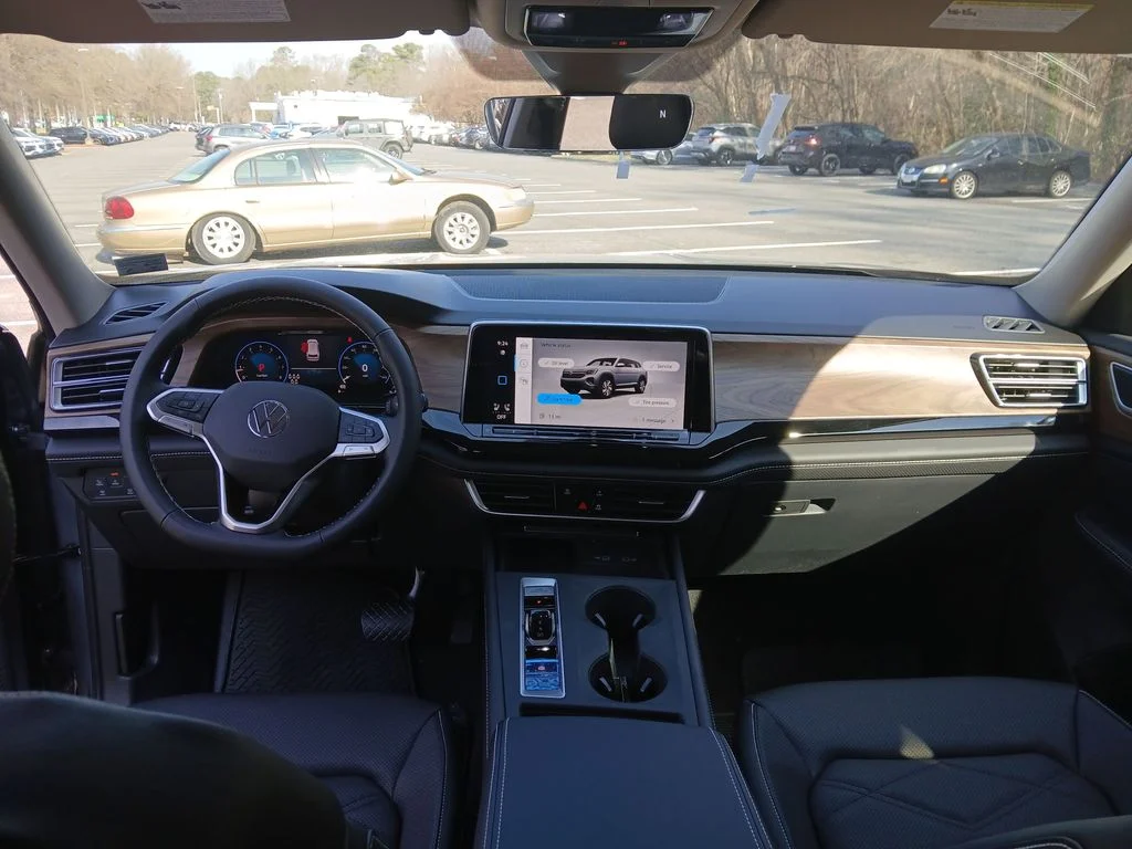 New 2026 Silver Volkswagen 2.0T SE image 12