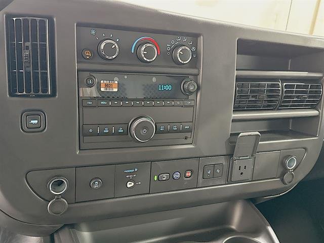2025 GMC Savana Cargo Work Van - Photo 47