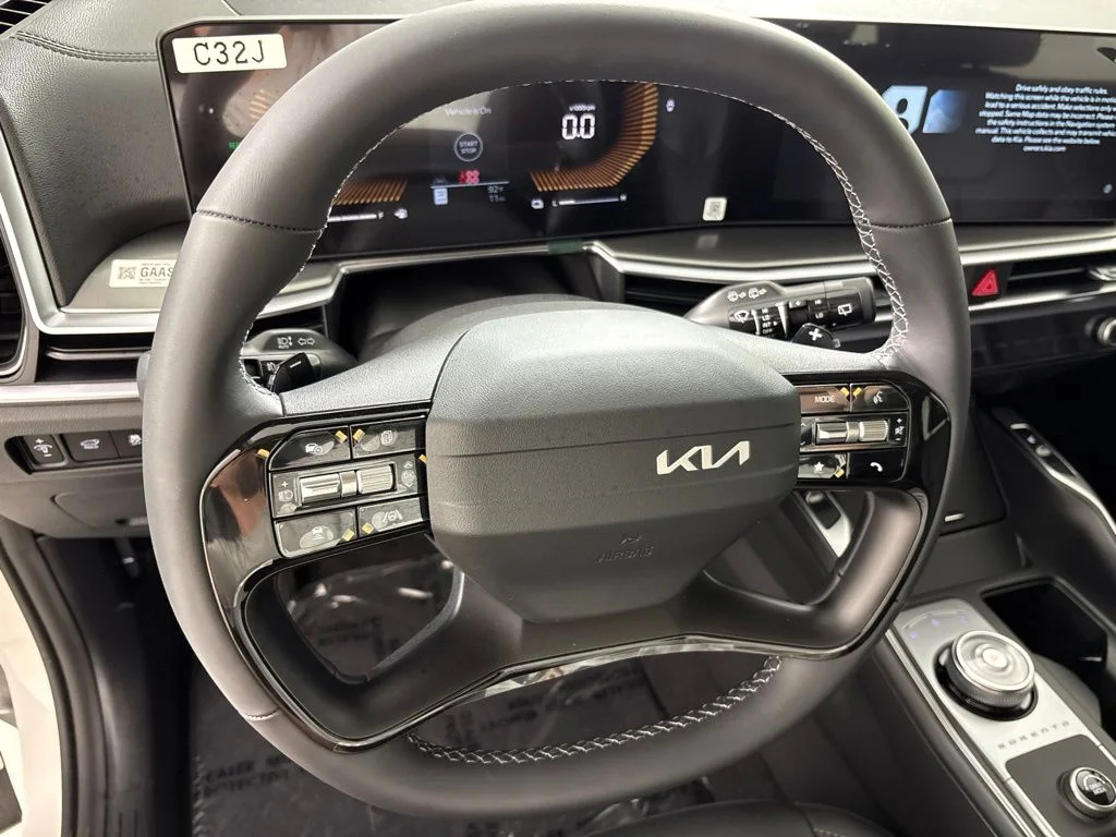 New 2026 Snow White Pearl Kia EX image 31