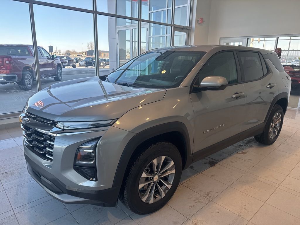 Used 2025 Chevrolet Equinox LT with VIN 3GNAXPEG0SL285410 for sale in Spring Valley, Minnesota