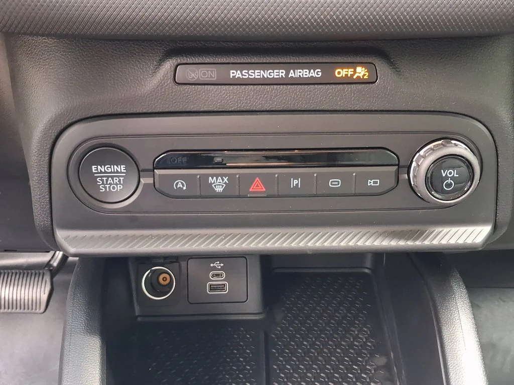 New 2026 Azure Gray Metallic Tri-Coat Ford Badlands® image 41