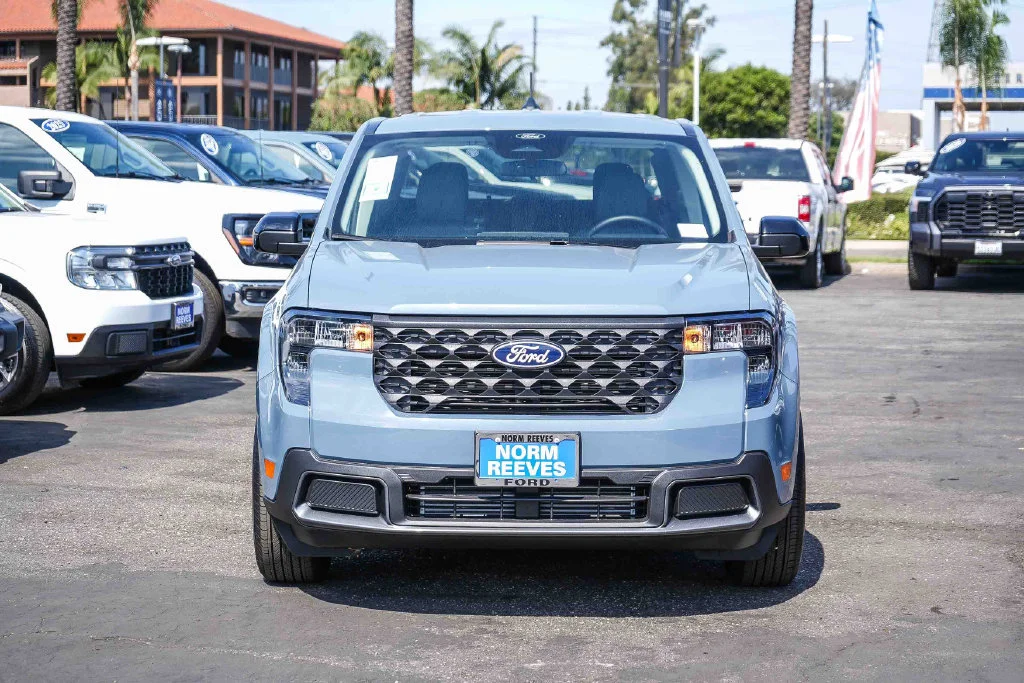 New 2026 Gray Ford XLT image 2