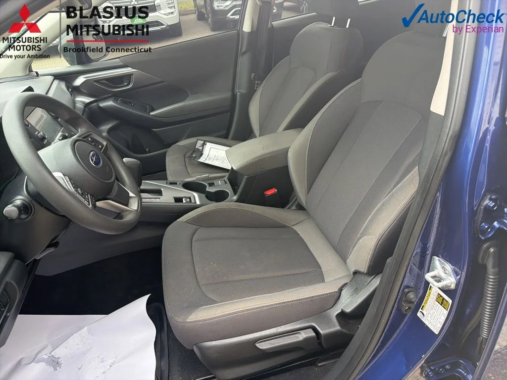 Used 2024 Blue Subaru Base image 18
