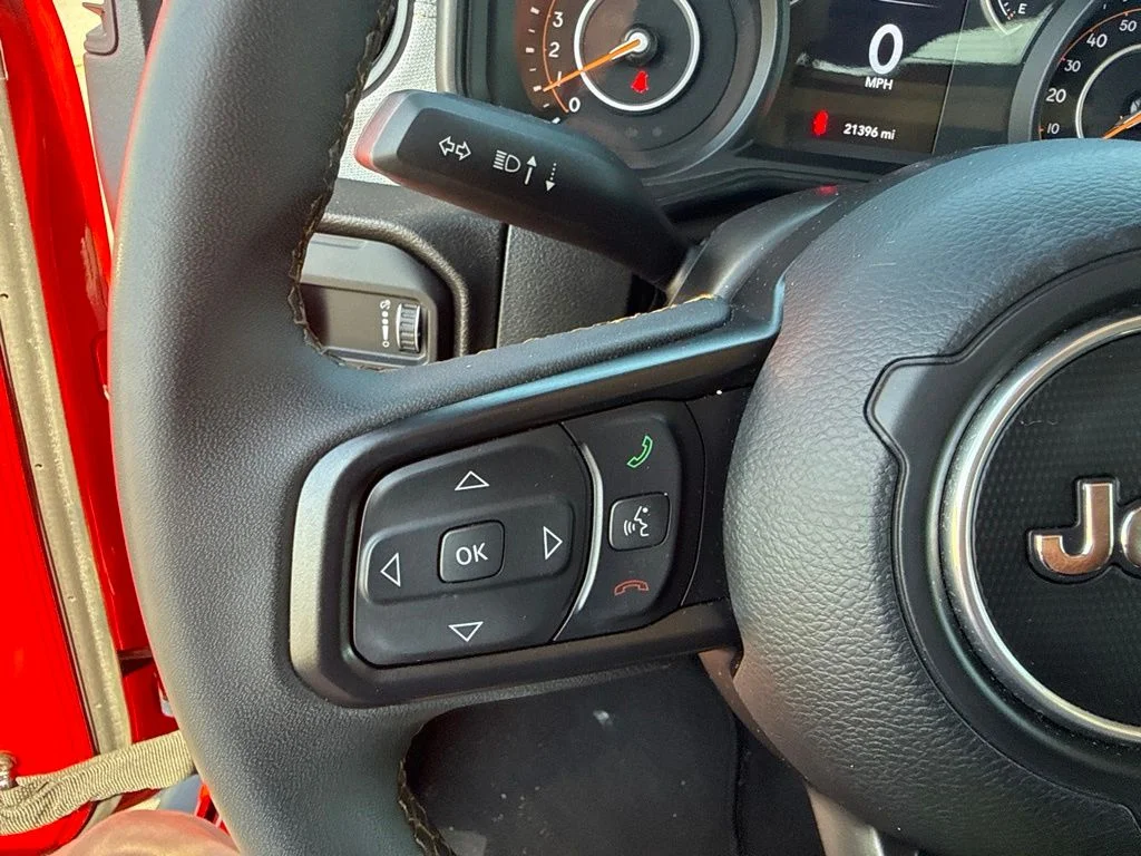 Used 2025 Red Jeep Sport S image 14