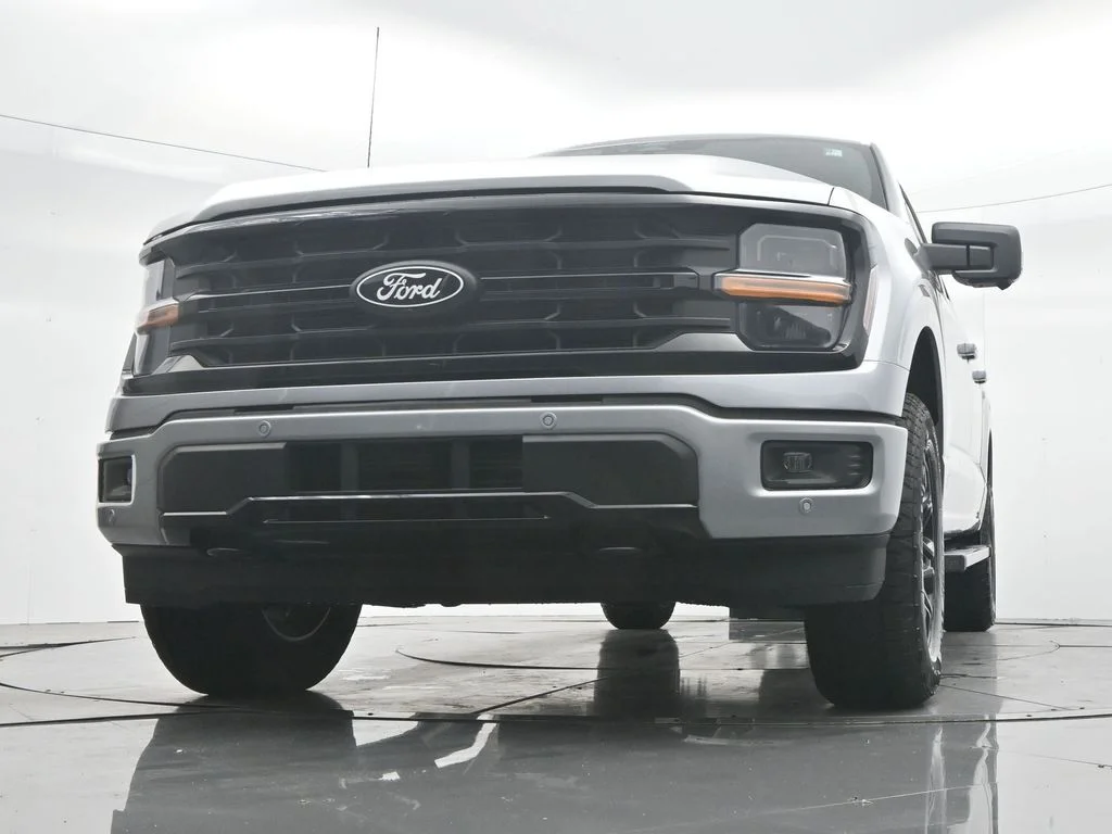 New 2026 Iconic Silver Metallic Ford XLT image 33