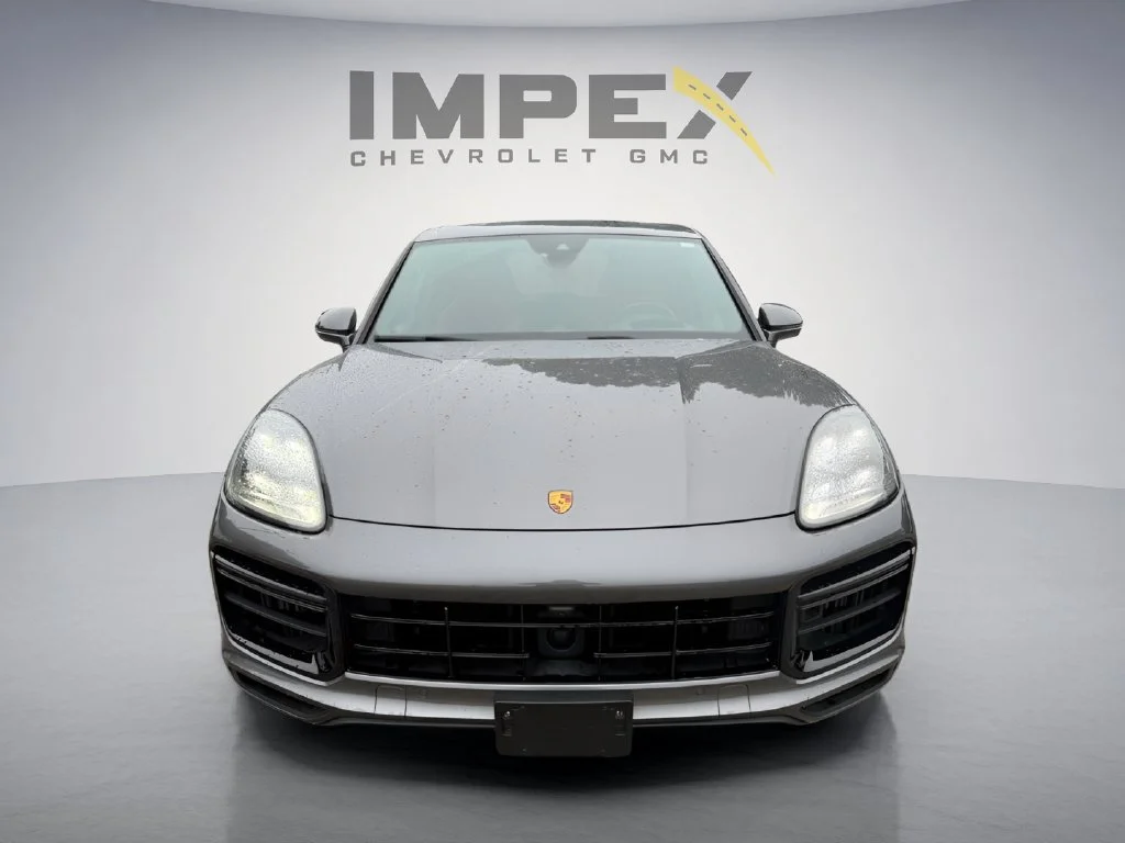 Used 2022  Porsche Turbo image 8