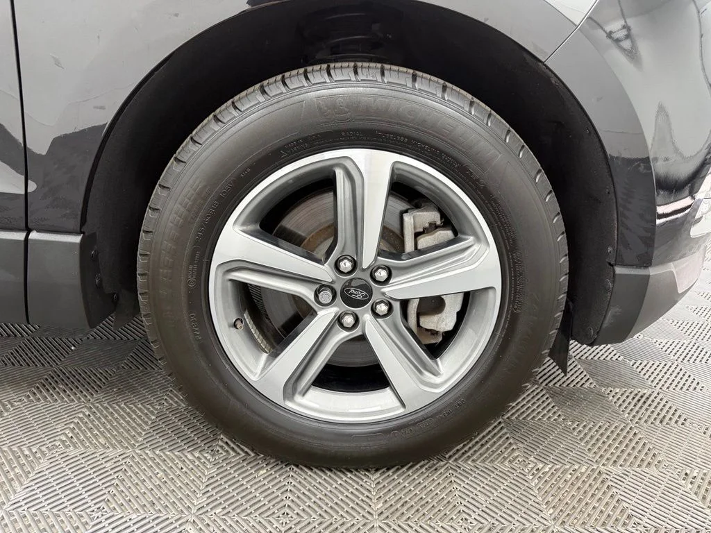 Used 2024 Black Ford SEL image 16