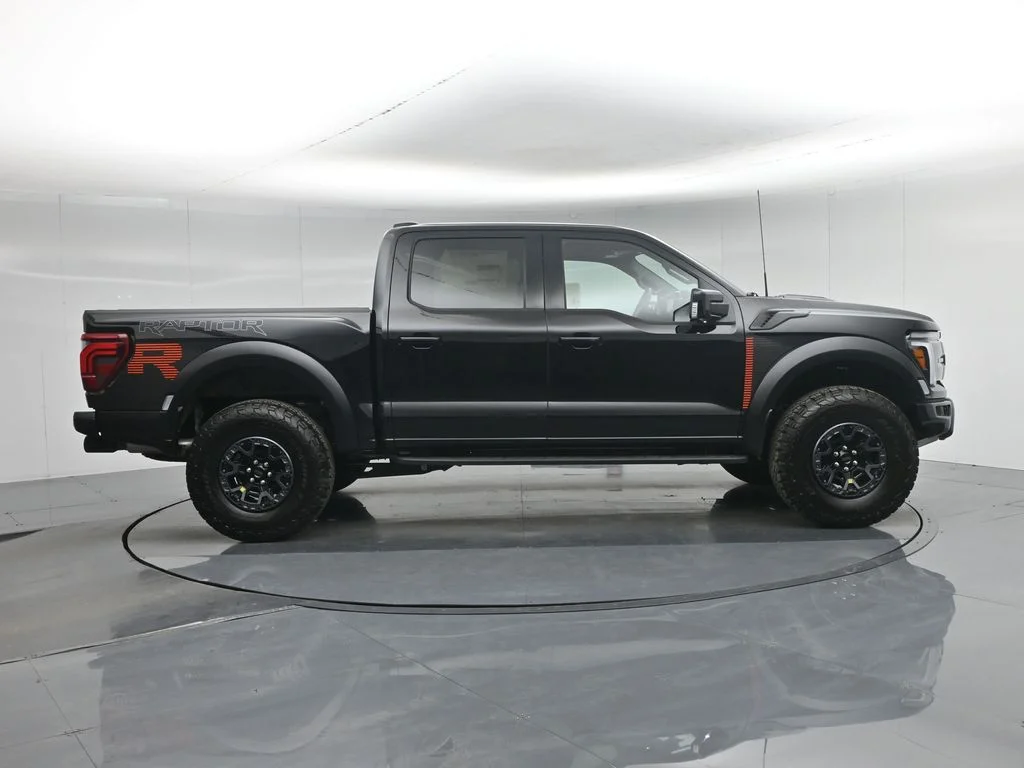 New 2026 Oxford White Ford Raptor image 28