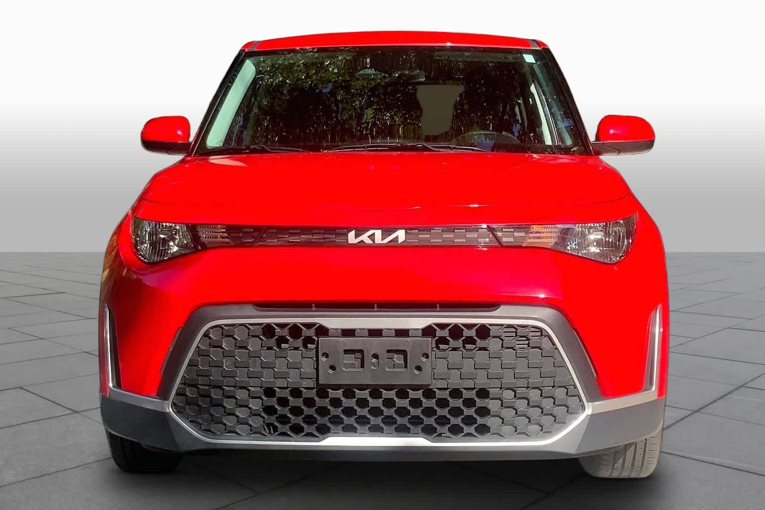 Pre-Owned 2024 Kia Soul LX