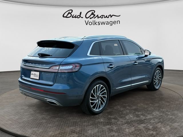 Used 2019 Blue Diamond Metallic Lincoln Reserve image 5