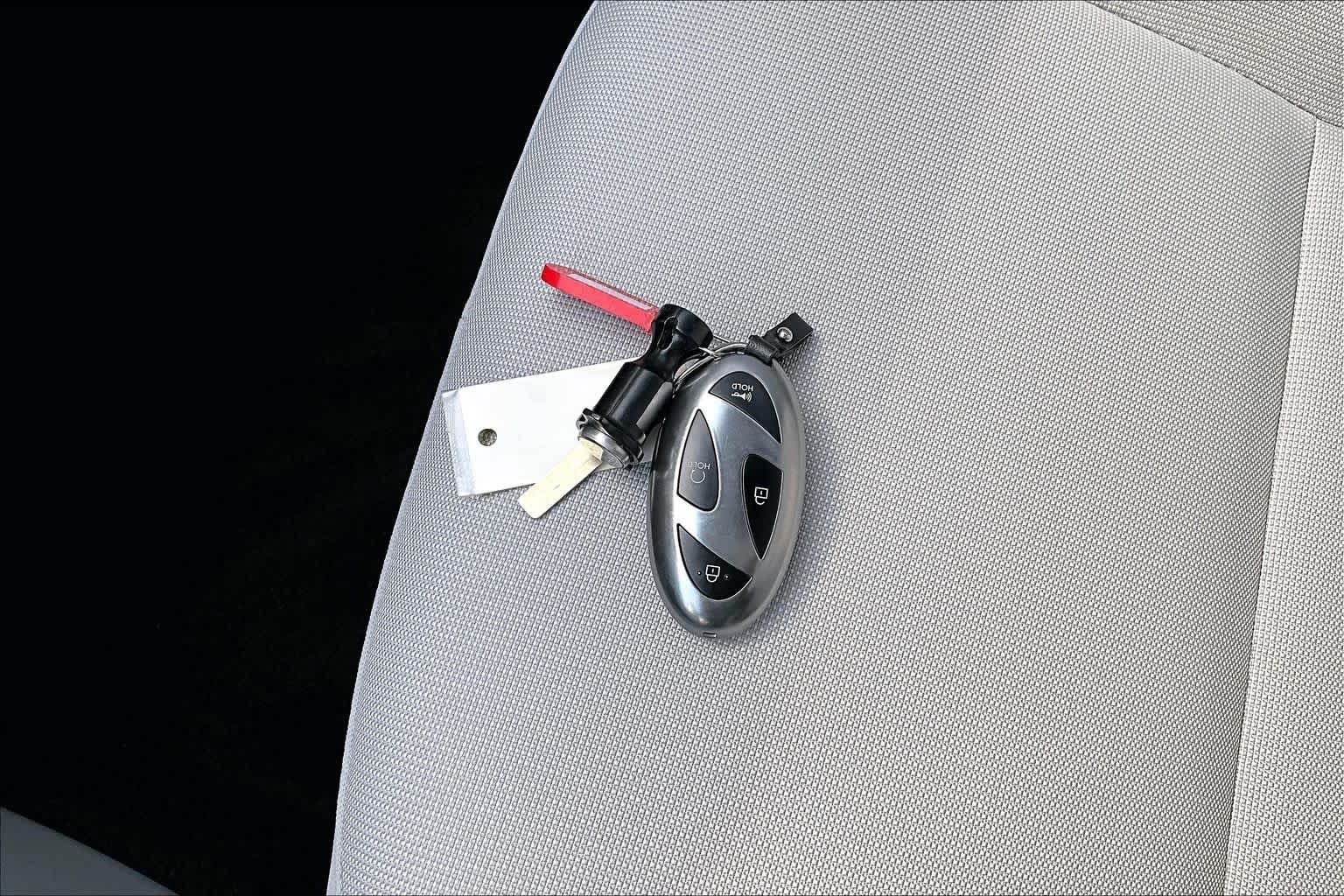 Certified Used 2026 Atlas White Hyundai SE image 14