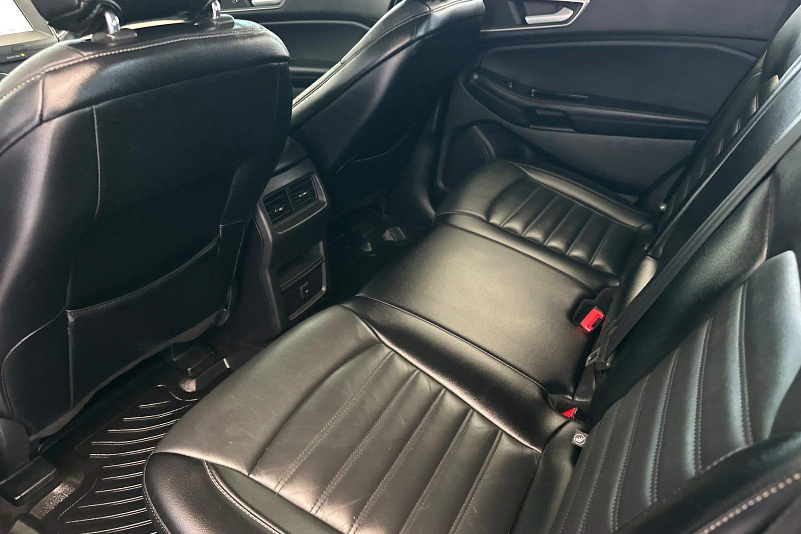 Used 2018 Black Ford SEL image 14