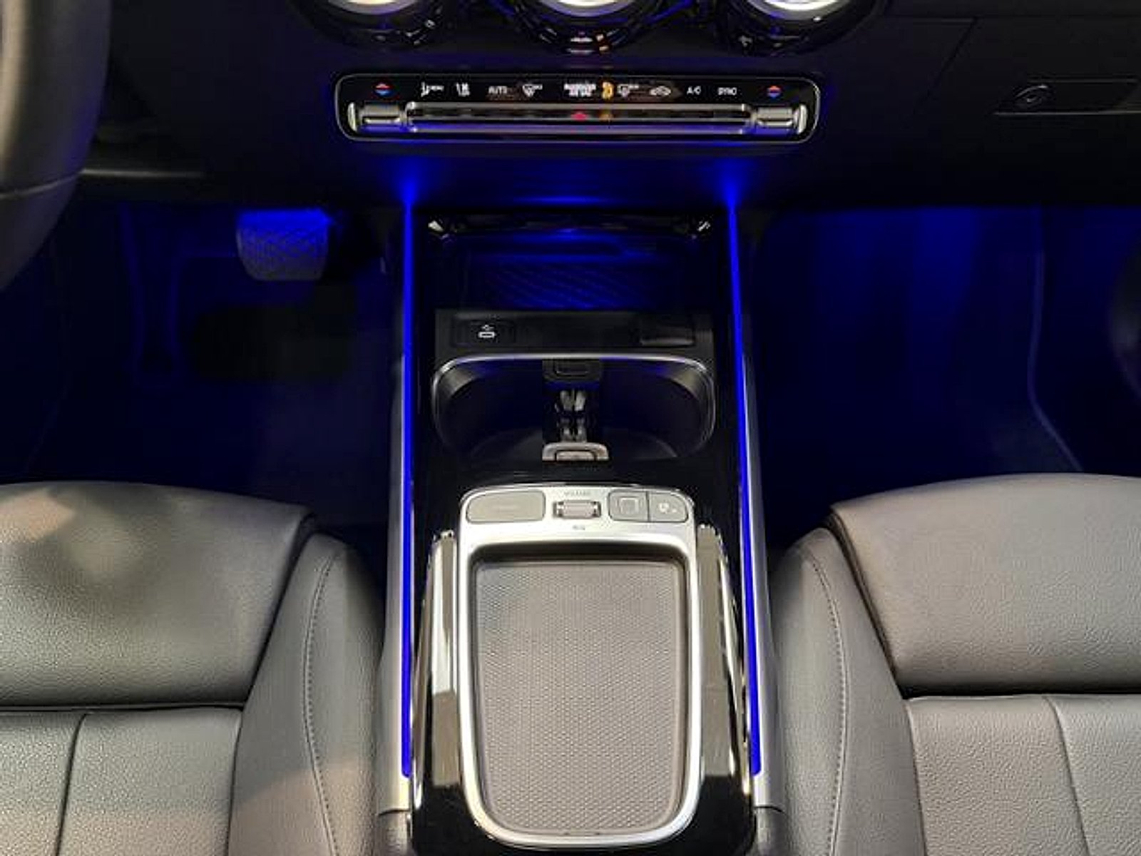 Used 2025 Night Black Mercedes-Benz  image 15