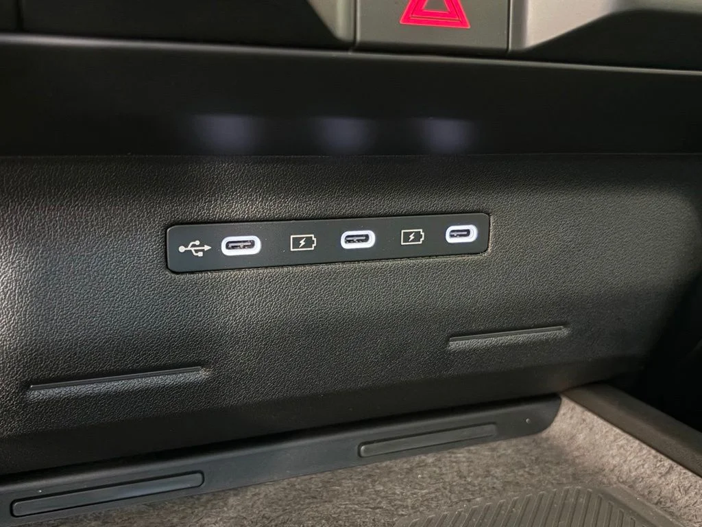 New 2027 Black Jade Green Kia X-LINE SX image 31