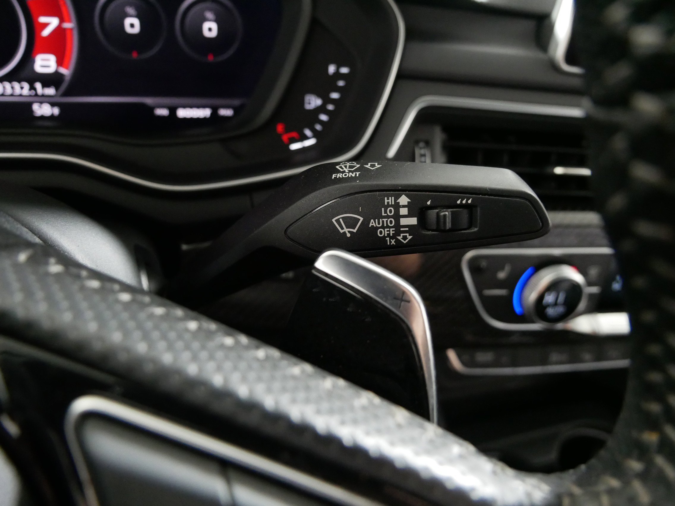 Used 2019 Daytona Gray Pearl Effect Audi Sedan 2.9 QTRO image 32