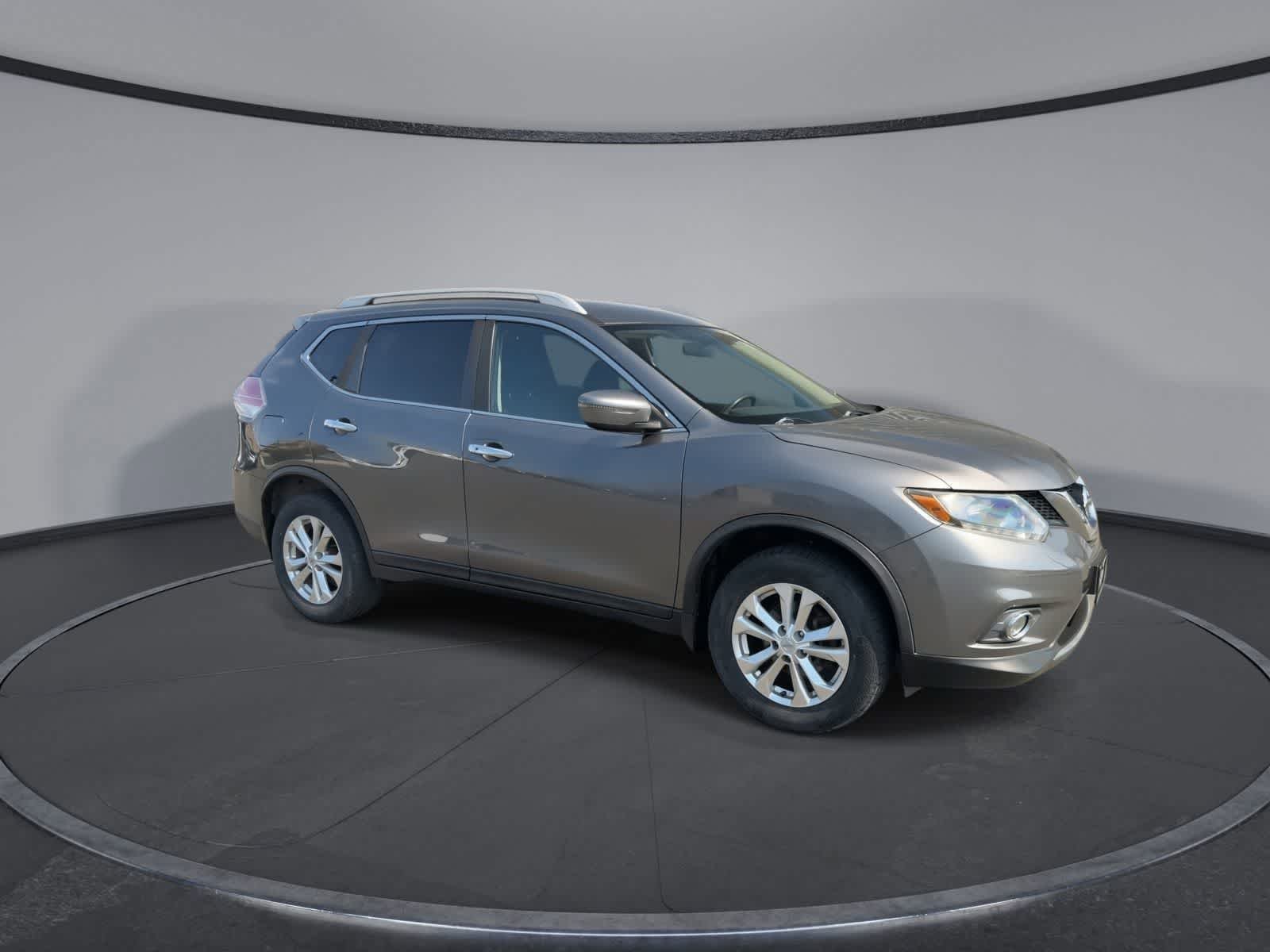 Used 2016 Nissan Rogue SV with VIN 5N1AT2MV5GC923236 for sale in Latham, NY