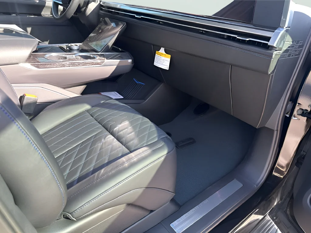 2026 Cadillac Escalade IQL Luxury - Photo 21