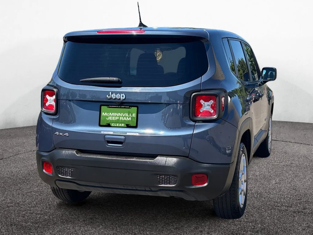 Certified Used 2023 Blue Jeep Latitude image 5