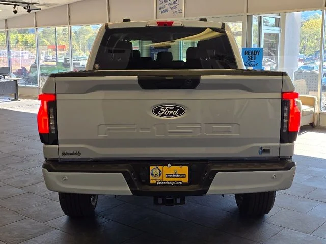 2025 Ford F-150 Lightning Flash - Photo 17