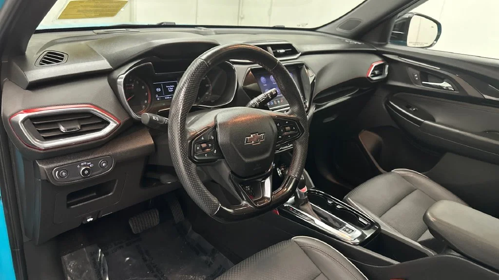 Used 2022 Blue Chevrolet RS image 21