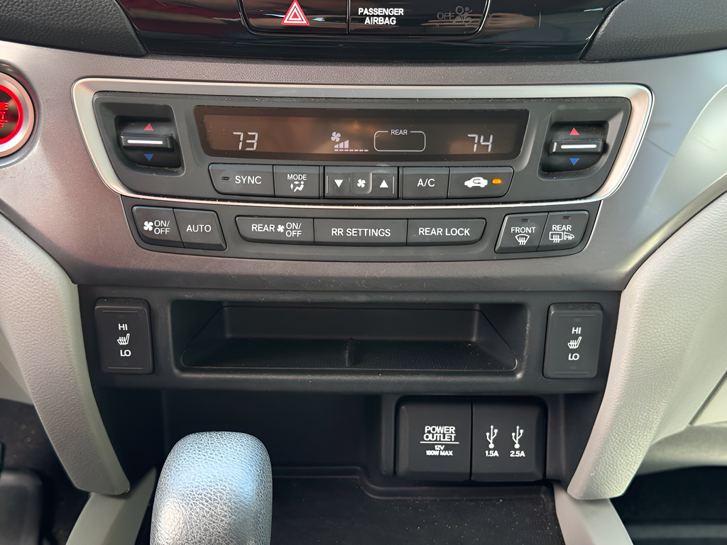 Used 2016 Silver Honda EX-L image 29