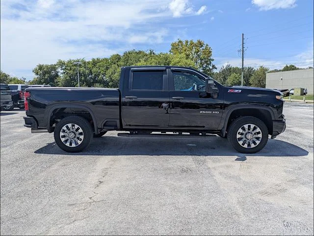 2024 Chevrolet Silverado 2500HD Custom - Photo 9