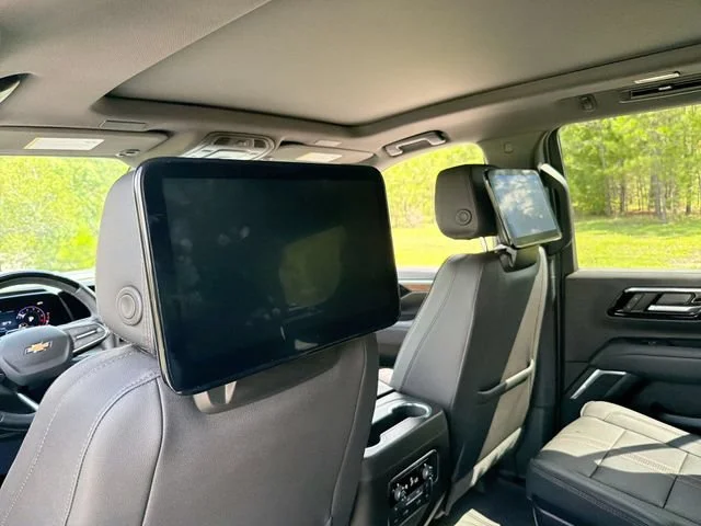Certified Used 2025 Black Chevrolet High Country image 28